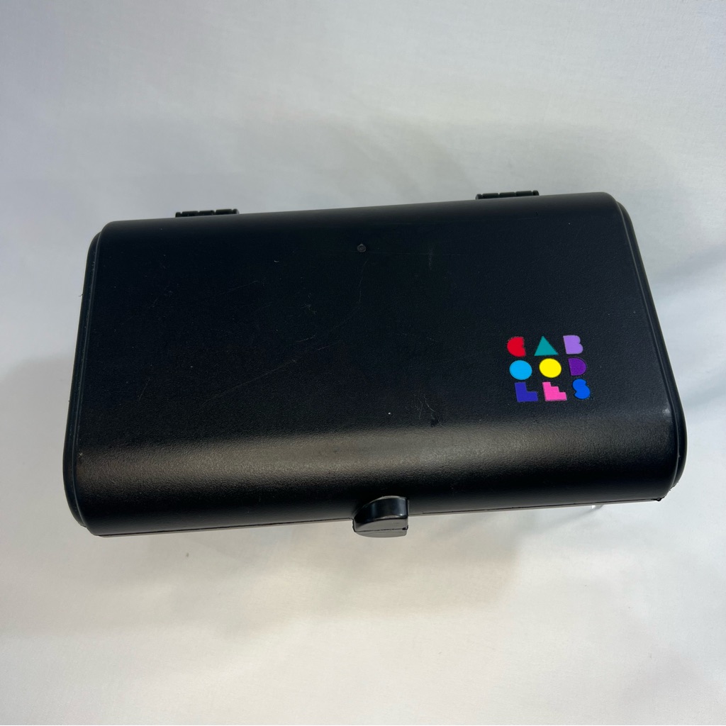 Vintage Caboodles case listed on the resale market